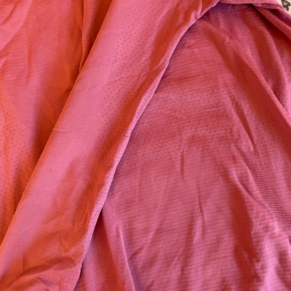raspberry lululemon regular lenth long sleeve swiftly - Picture 4 of 6